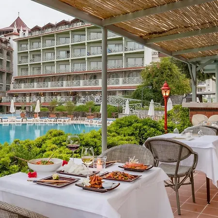 Marti La Perla - Adult Only+16 Resort 4*
