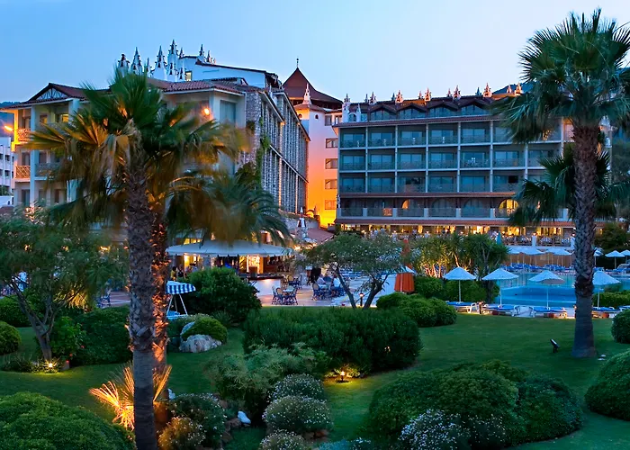 Marti La Perla - Adult Only+16 Курортный комплекс 4*