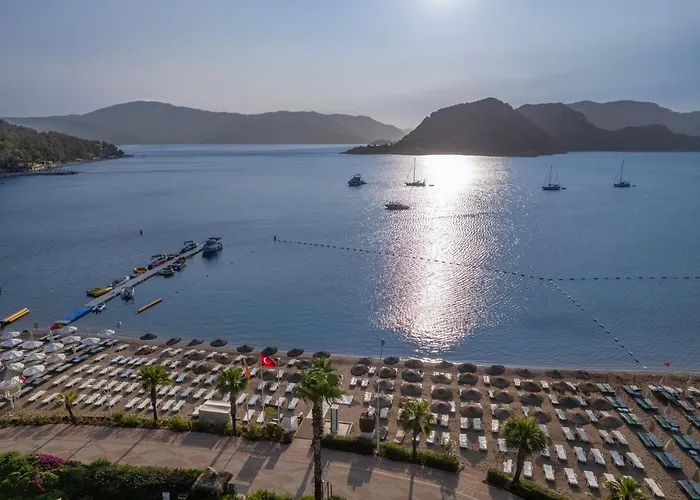 Marti La Perla - Adult Only+16 4*