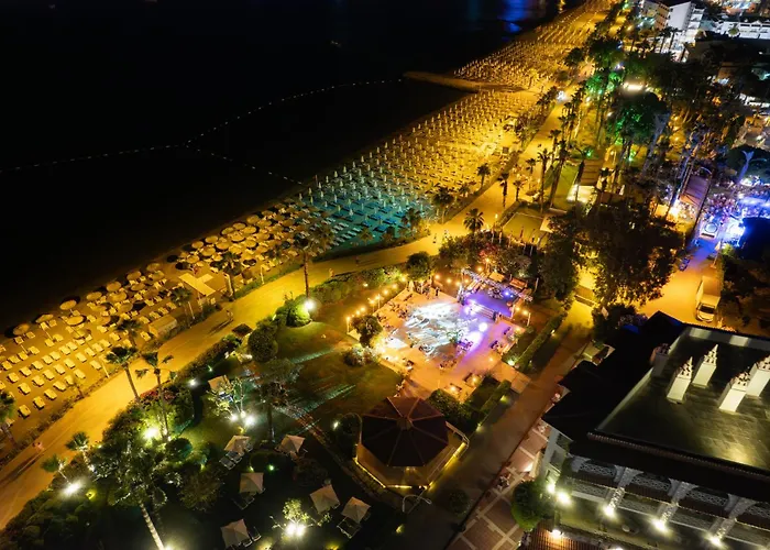 Marti La Perla - Adult Only+16